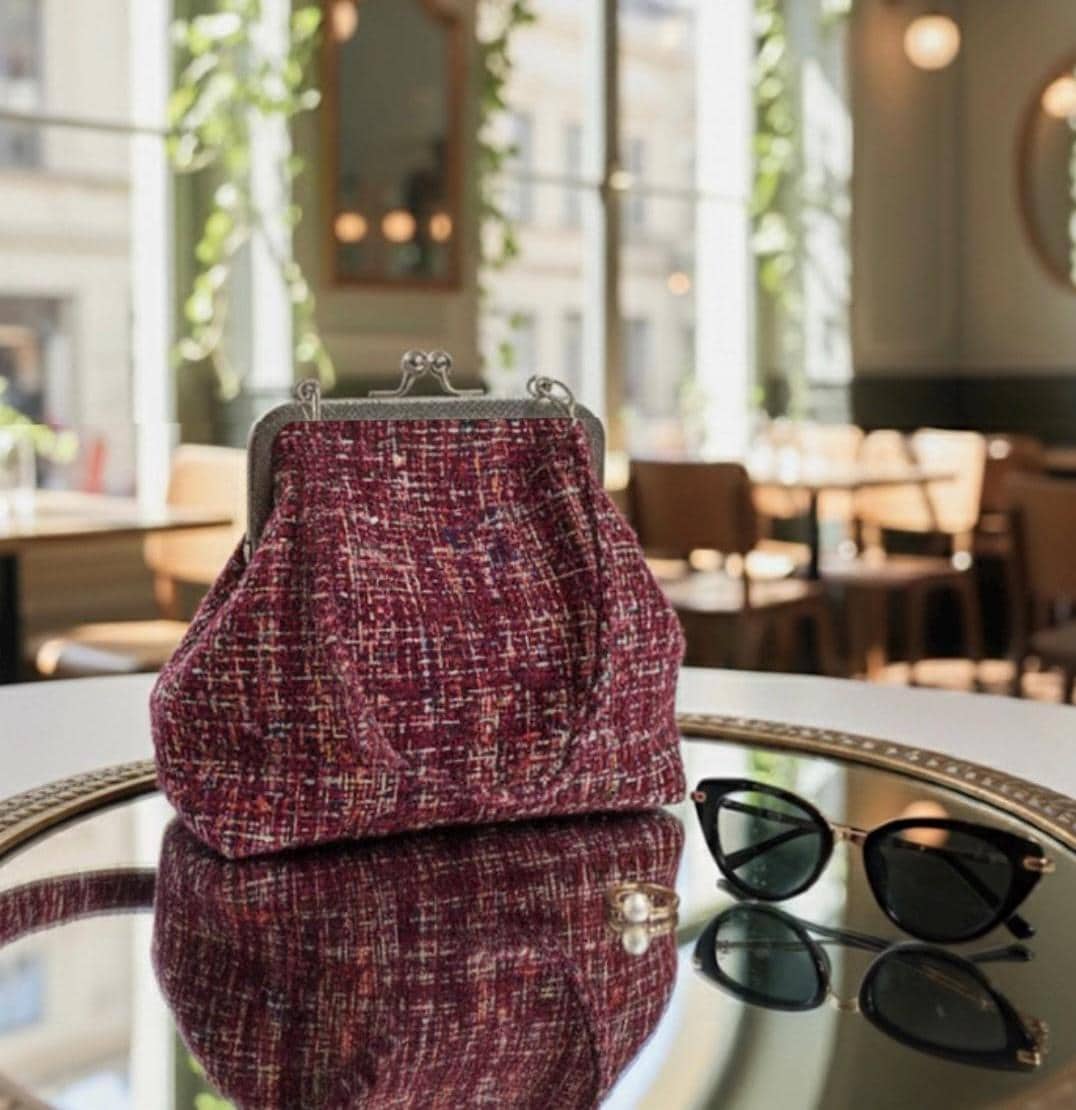 Maroon Houndstooth Frame Clutch, Parisian Chic Tweed Evening Bag with Kiss Lock