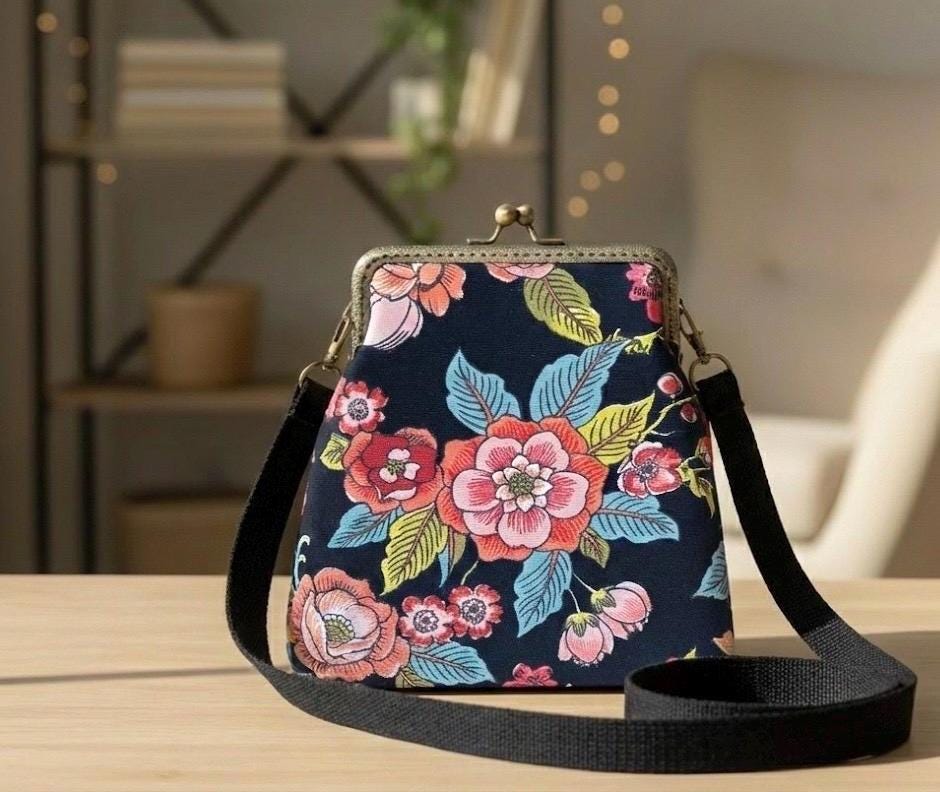 Vintage Floral Tapestry Crossbody Bag, Victorian Style Kiss Lock Purse for Cottagecore Lovers