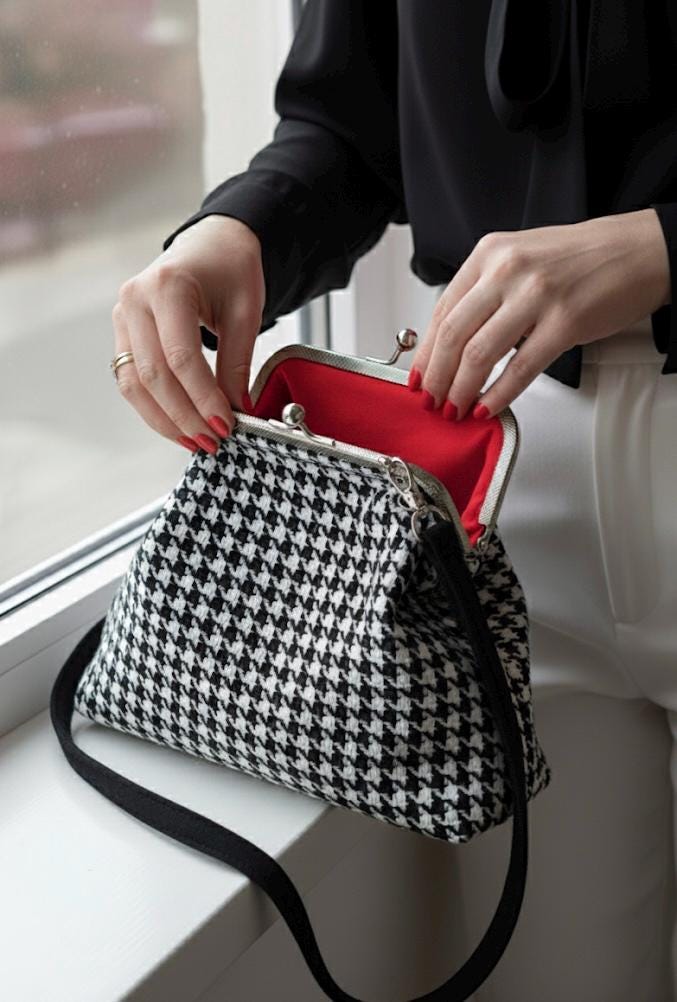 Retro Houndstooth Frame Clutch, Parisian Chic Tweed Evening Bag with Kiss Lock
