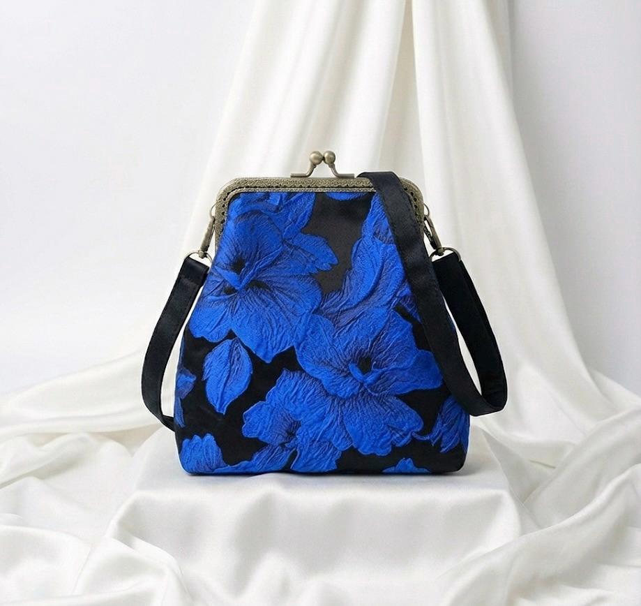 Handmade Floral Embroidered Kiss-Lock Crossbody Bag – Evening Purse